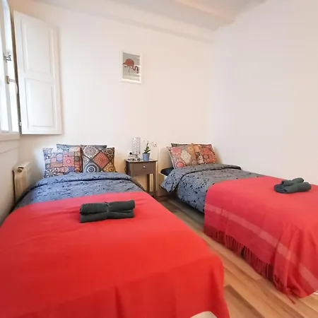 Private By La Rambla Hostel