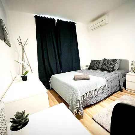 Hostel Private By La Rambla Barcelona